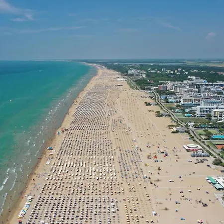 Apartamento Colorful Apartment-beahost Bibione