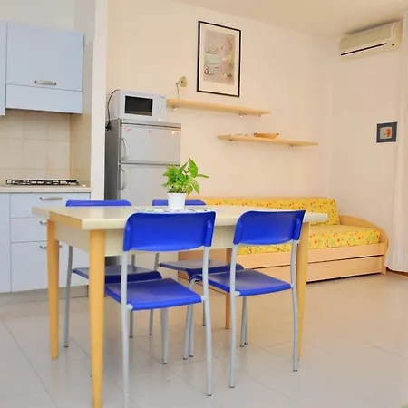 Colorful Apartment-beahost Apartment Bibione
