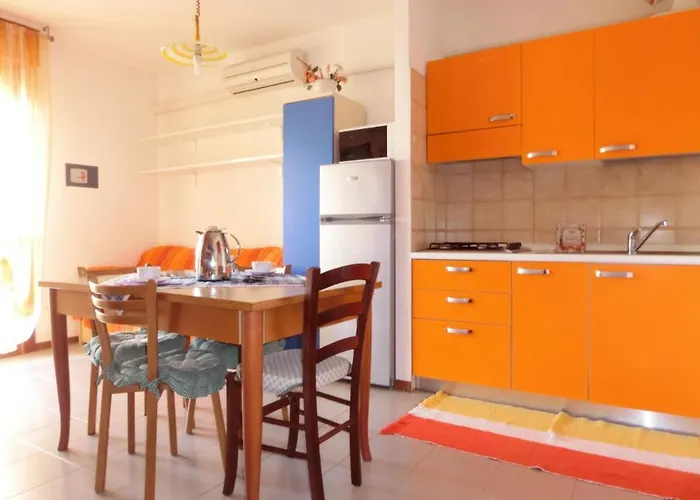 Apartment Colorful Apartment-beahost *