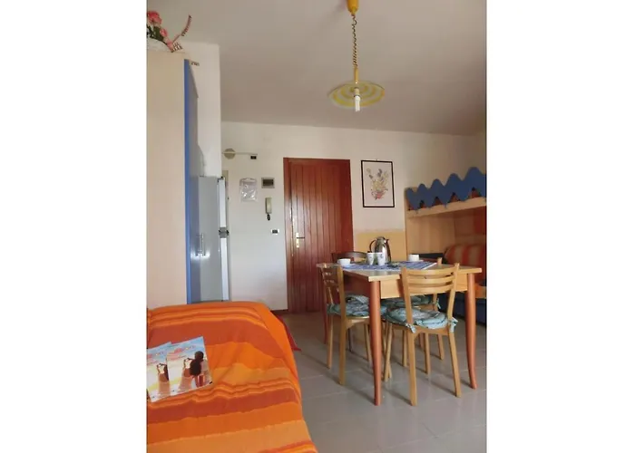 Apartment Colorful Apartment-beahost *