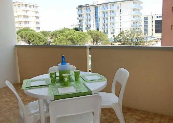 Colorful Apartment-beahost * Bibione